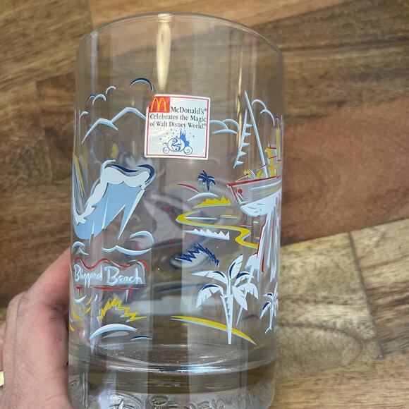 McDonald's Disney Drinking Glasses 1996 25th Anniversary Lot of 04 Glasses - Picture 6 of 8